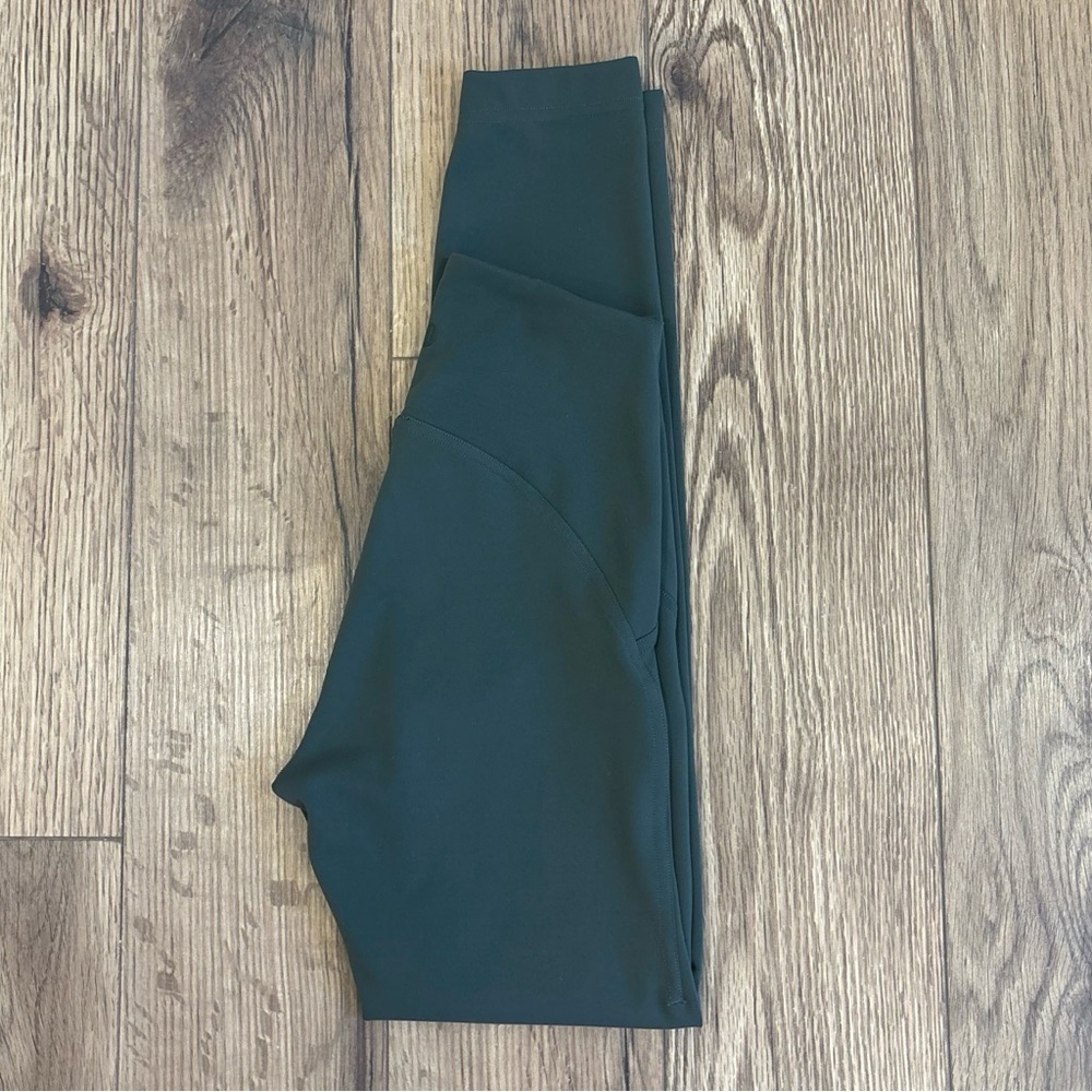 Lululemon Instill High Rise Tight 25" In Smoked Spruce Size 2 - Picture 6 of 7